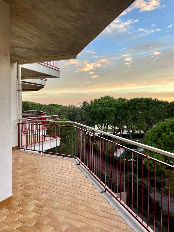 Residence Cristallo 4H Ліньяно-Сабб'ядоро Екстер'єр фото